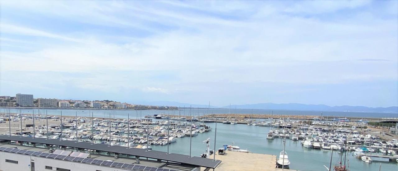 Apartaments Club Nautic L'Escala Exterior photo